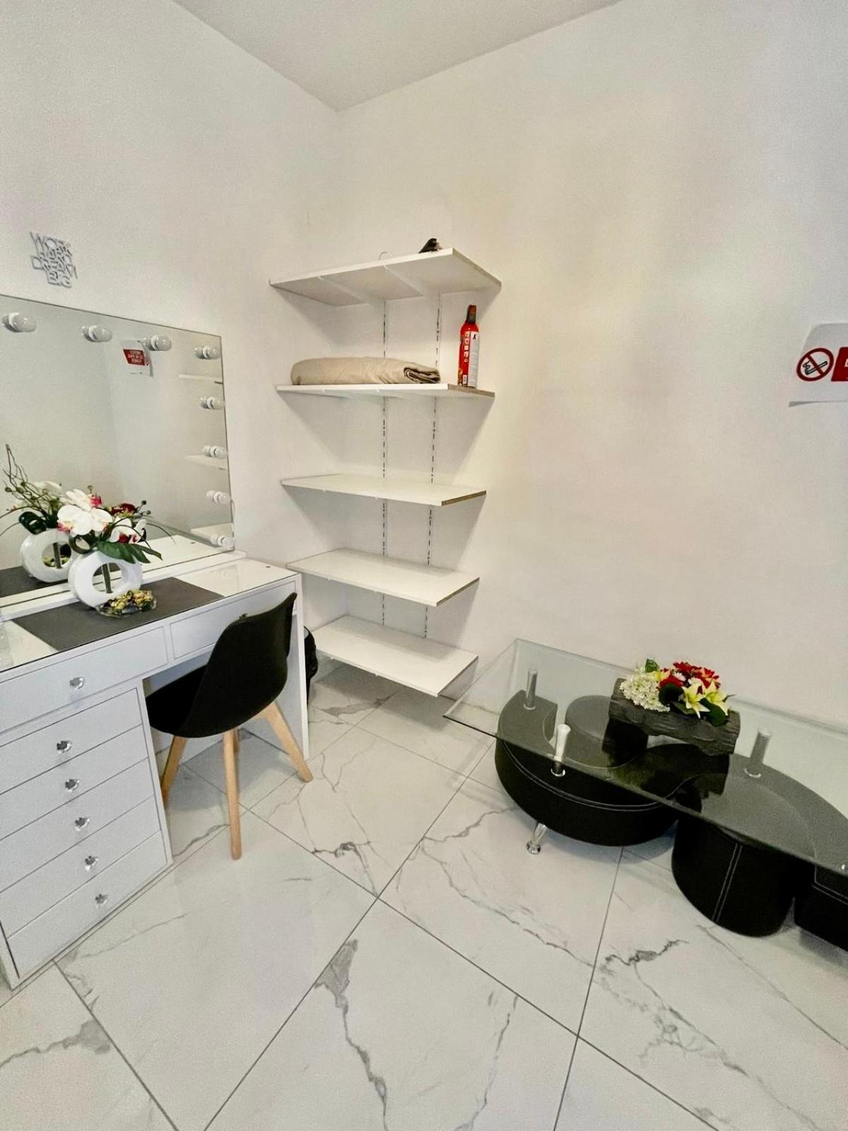 Agreable Chambre Menucourt Exterior foto